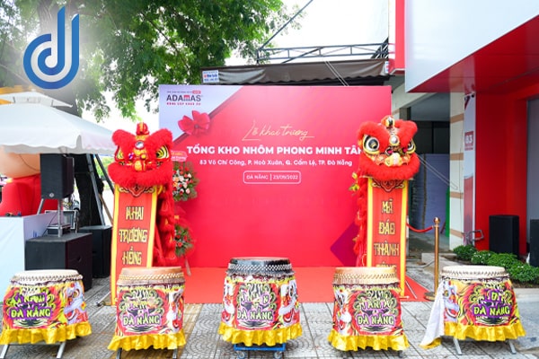 don vi thiet ke thi cong backdrop dep an tuong tai da nang d2events 