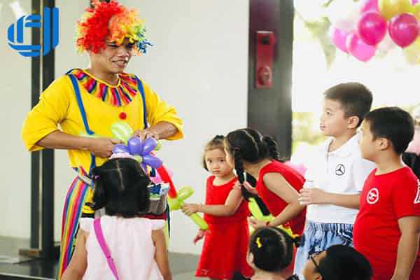 Dịch vụ cho thuê chú Hề thổi bong bóng nghệ thuật tại Đà Nẵng